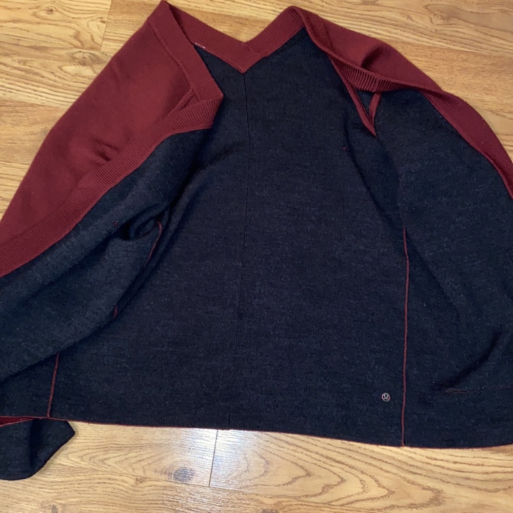 Lululemon Reverse Me Sweater - Picture 4 of 9